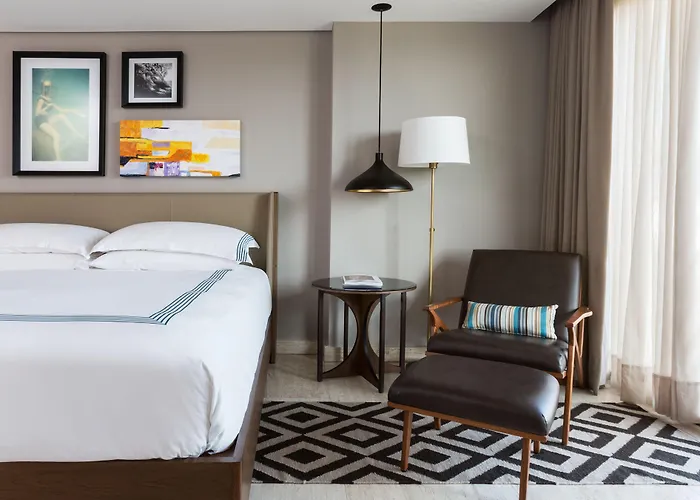 Hotel Thompson House By Hyatt 4*