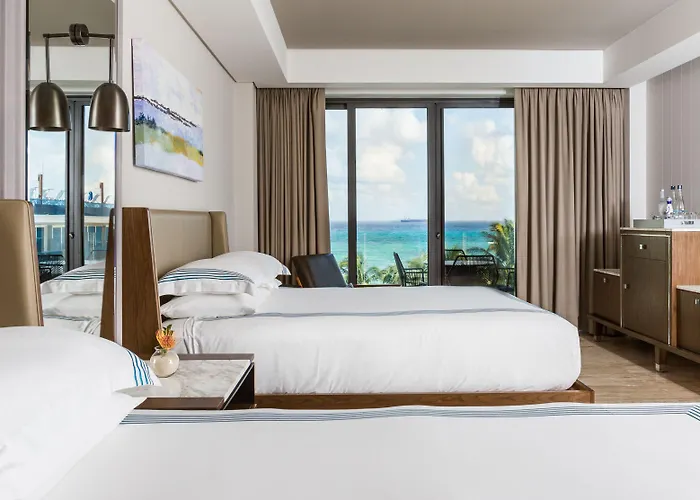Thompson House By Hyatt Hotel 4*