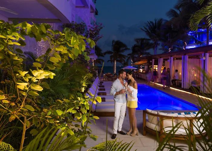 Thompson House By Hyatt Hotel 4*